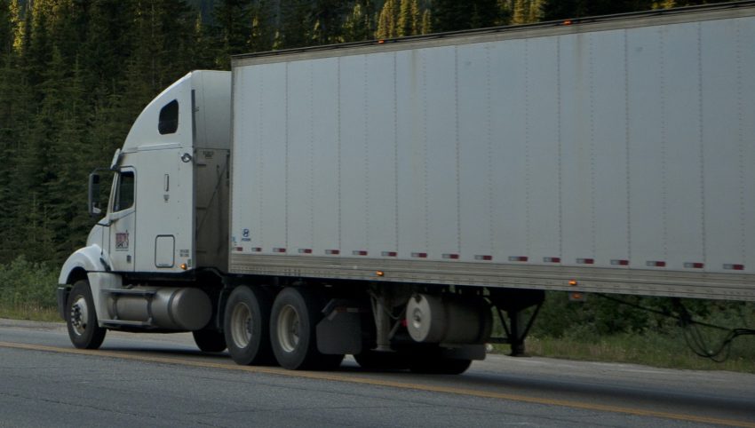 Quel est le volume et prix de location d’un camion de déménagement longue distance ?